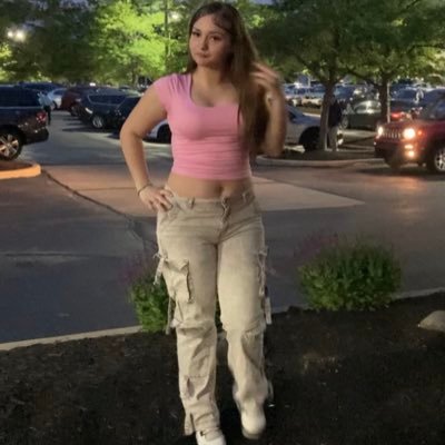 Bella🌺's profile picture