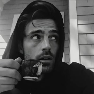 𝐝𝐢𝐟𝐟𝐞𝐫𝐞𝐧𝐭 𝐩𝐞𝐫𝐬𝐨𝐧's profile picture
