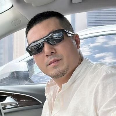 modernwaltz's profile picture