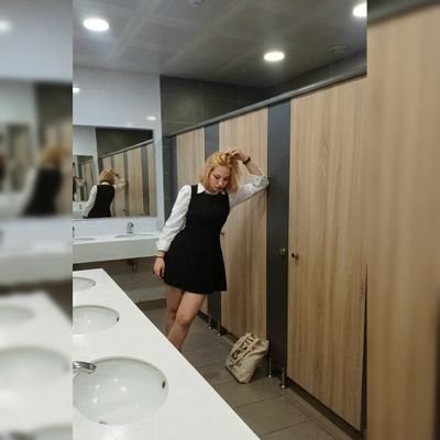 Look Back's profile picture