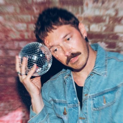 Sam Palladio's profile picture