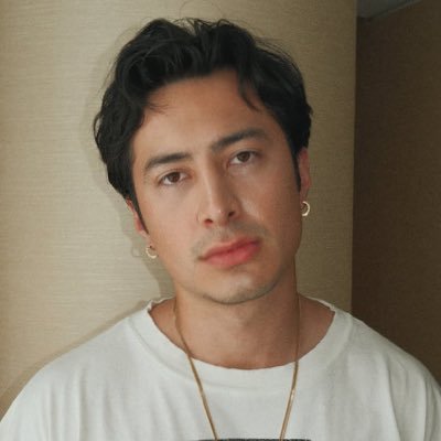 v🇨🇦's profile picture