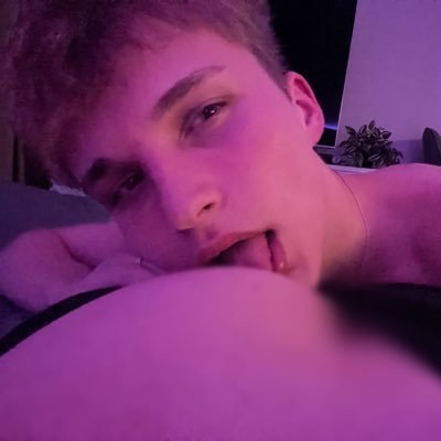 TwinkssNextDoor's profile picture