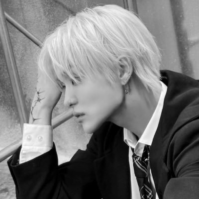 j j's profile picture