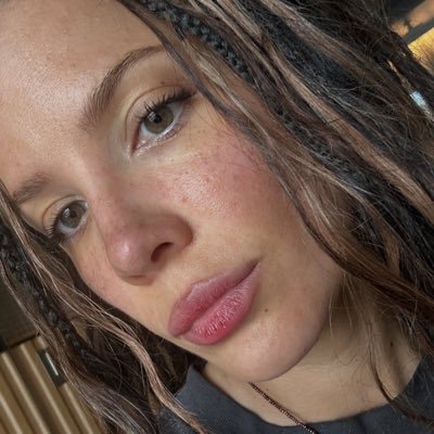 aura 🌸?꩜⓹⚄✰⛰︎'s profile picture
