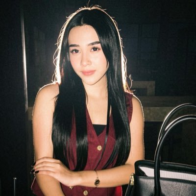 dyilashemale's profile picture