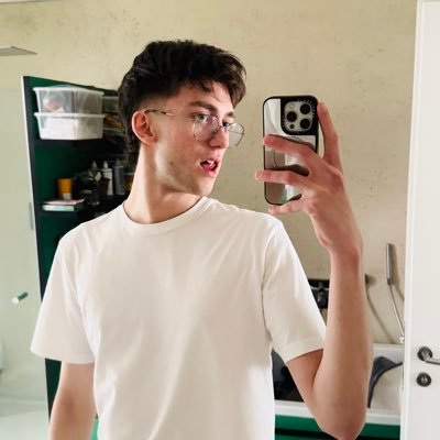 teorialombardii's profile picture