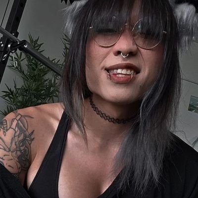 victryena 's profile picture