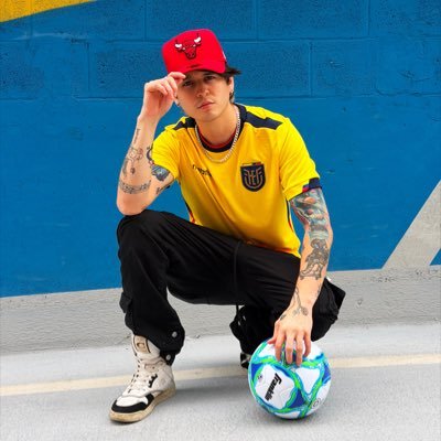 Christopher Velez ๐บ's profile picture