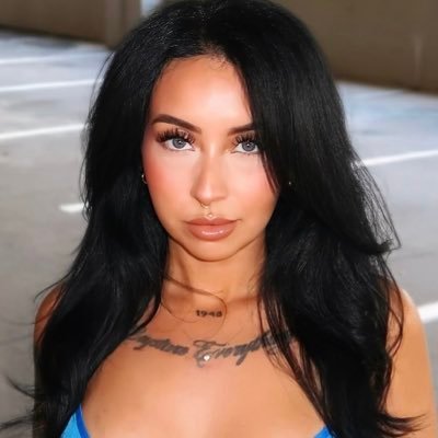 Liz's profile picture
