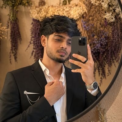 santhosheeey's profile picture