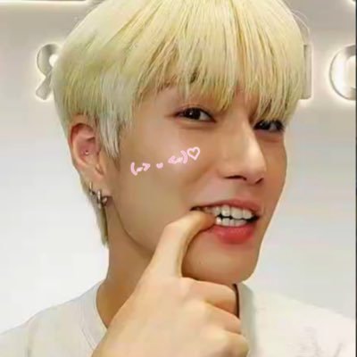 lovlyjinwoo's profile picture