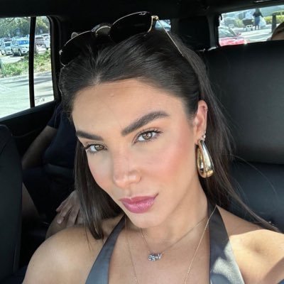 mary 🥃's profile picture
