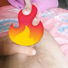 javieragui33846's profile picture