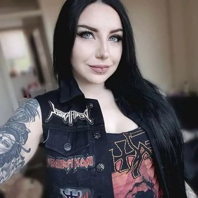 Heavy.Metal.Minx's profile picture