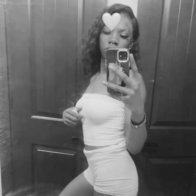 wishinonnastarr's profile picture