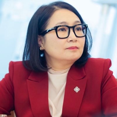 NominchimegO's profile picture
