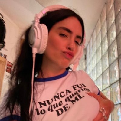 mel⚢'s profile picture
