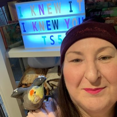 OFFICIAL_TAY_AU's profile picture