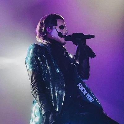 𝔧𝔬𝔥𝔫𝔫's profile picture