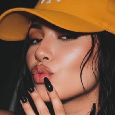 𝑏𝑙𝑎𝑖𝑟𝑒 𐙚₊˚⊹'s profile picture