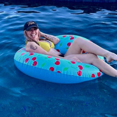 y- Just Josie's profile picture