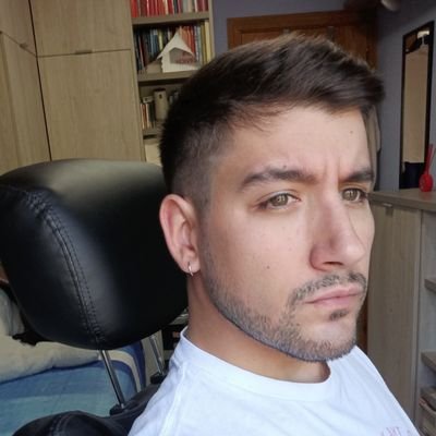 javimartc's profile picture