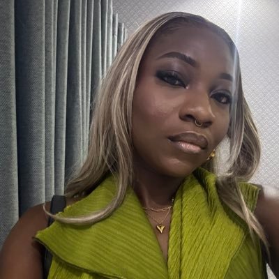 ebelee_'s profile picture