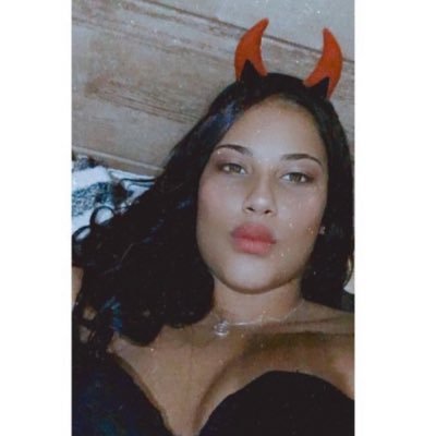 Larissinha90350's profile picture