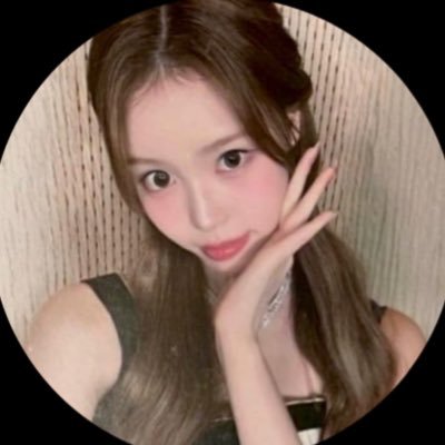 mirella's profile picture