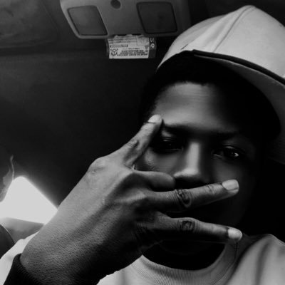 YEMI1930's profile picture