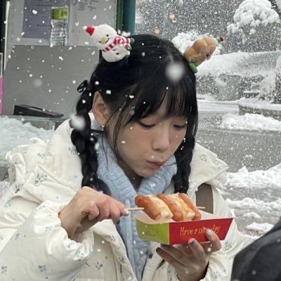 9tonfurn's profile picture