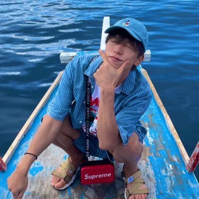 peeesk's profile picture