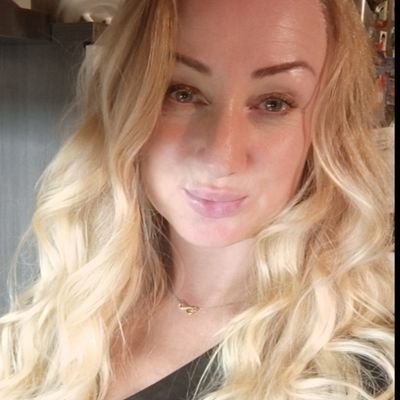 Tradwife Child of God ✝️🖤❤🦋🔥❣️'s profile picture