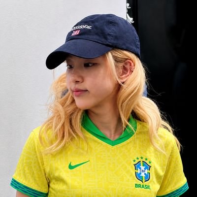 lari.'s profile picture