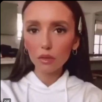 P✨️'s profile picture