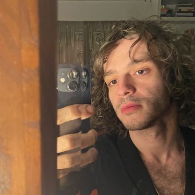 john v. variety ❤️.U.∞ OUT NOW's profile picture