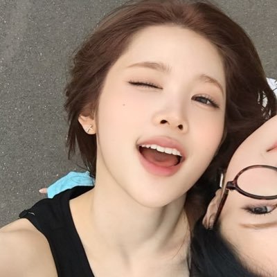 령's profile picture