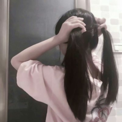 SkinnyBobaa's profile picture