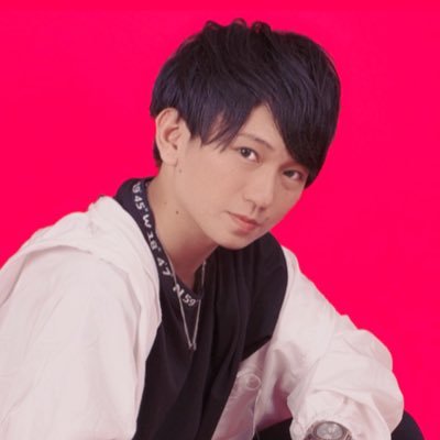 𝙁𝘼𝙇𝘾𝙃𝘼𝘼's profile picture
