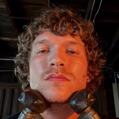 clem ⭑'s profile picture
