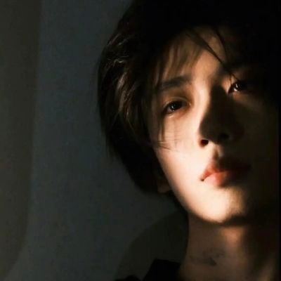 zrjtlxy1124's profile picture