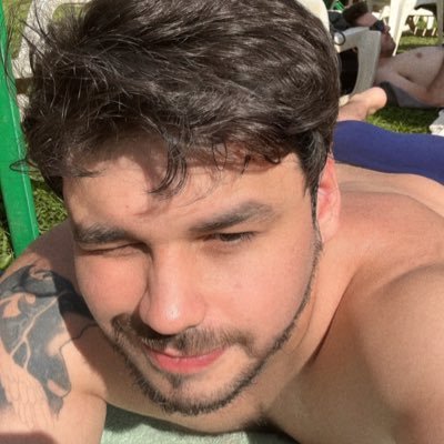 leozy's profile picture