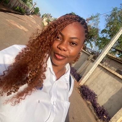 Favour Sparkle's profile picture