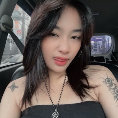3vilfemslt's profile picture