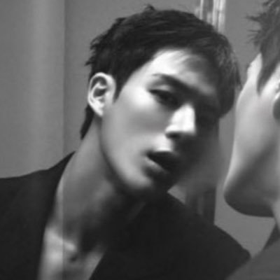 /•᷅•᷄\੭'s profile picture