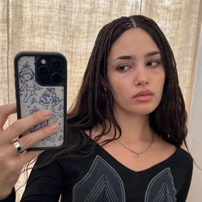 clementine 𓏲𝄢's profile picture