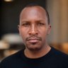 Kelvin with 'L' profil fotoğrafı
