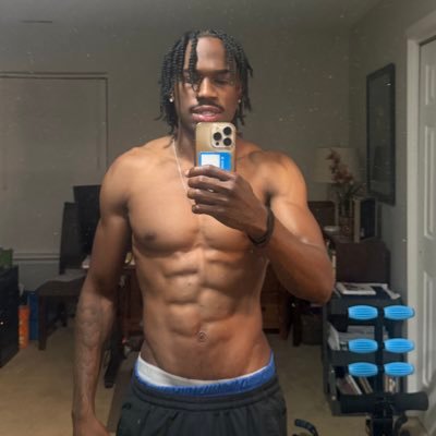 notsnowngl's profile picture