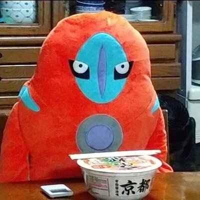 widecatface's profile picture
